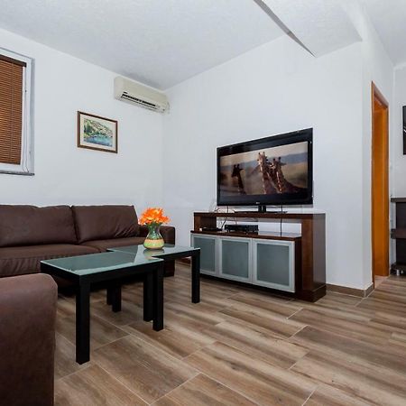 Upper Gate Apartments Ochryda Zewnętrze zdjęcie