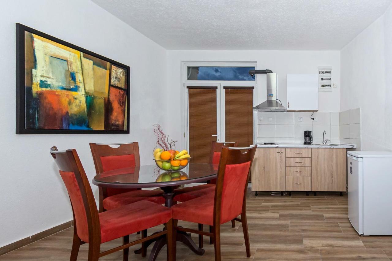 Upper Gate Apartments Ochryda Zewnętrze zdjęcie