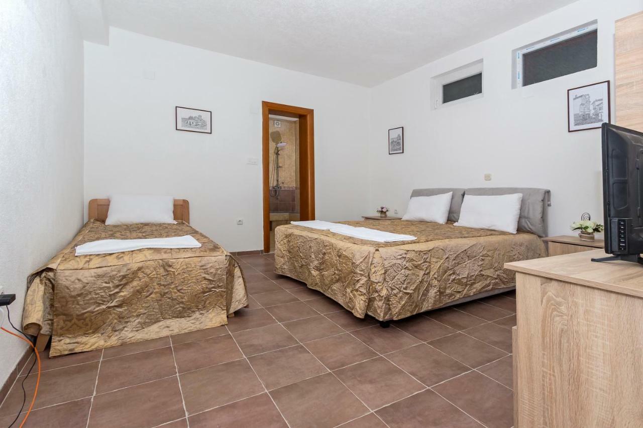 Upper Gate Apartments Ochryda Zewnętrze zdjęcie