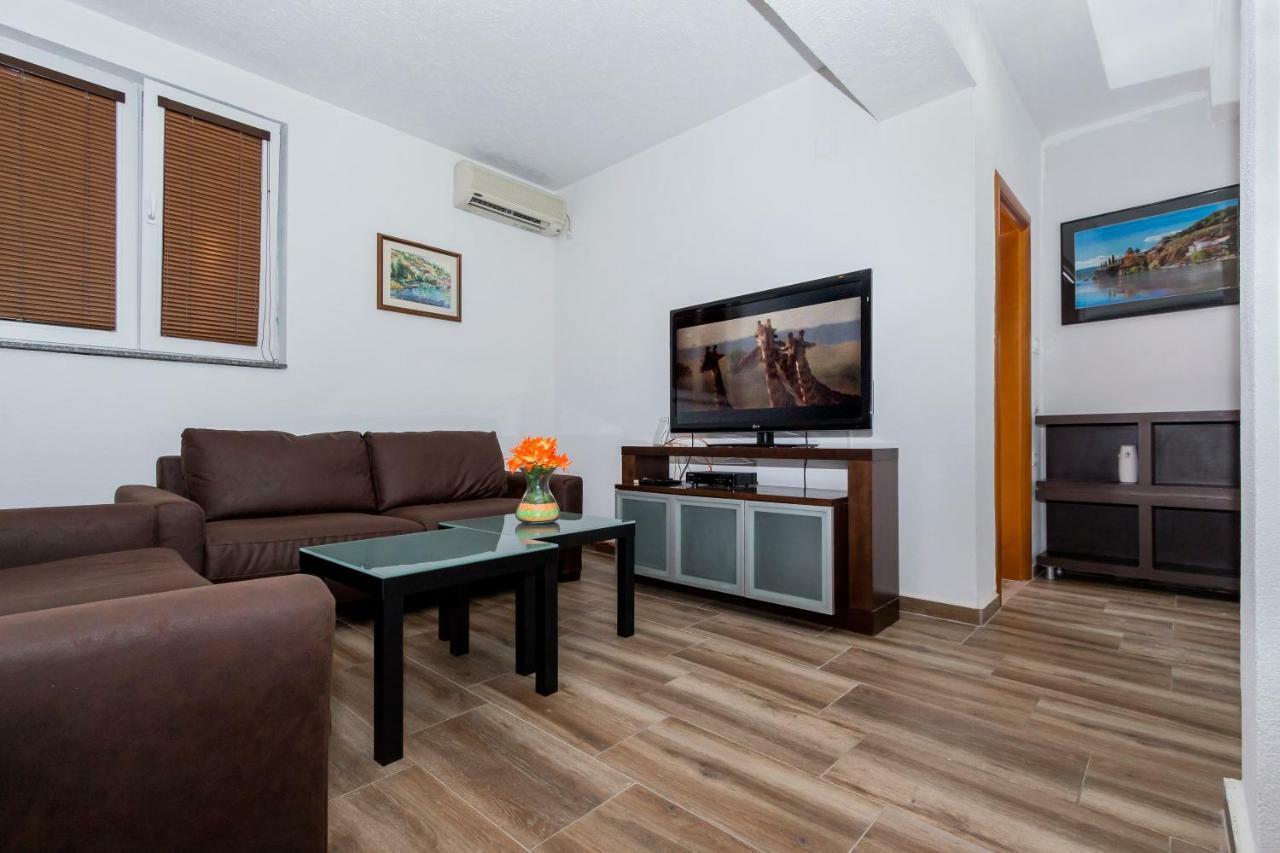 Upper Gate Apartments Ochryda Zewnętrze zdjęcie