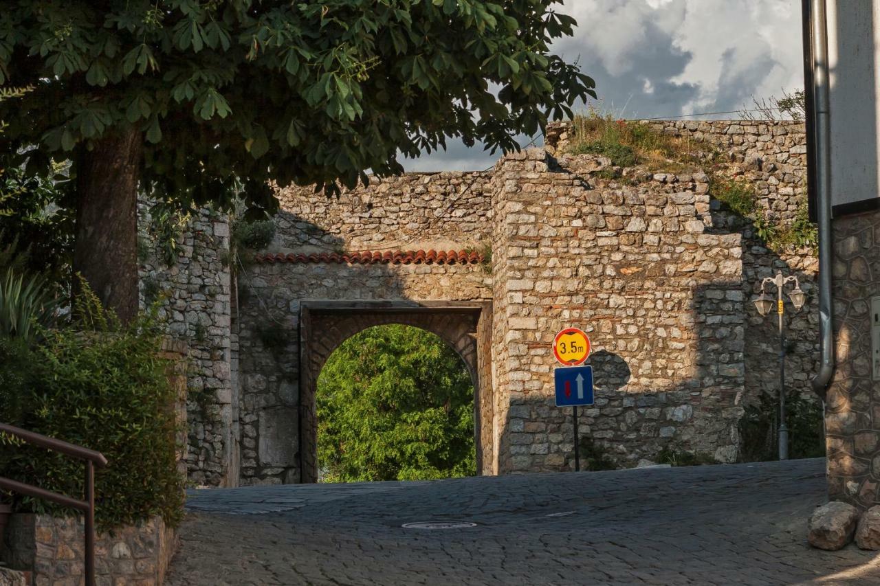 Upper Gate Apartments Ochryda Zewnętrze zdjęcie
